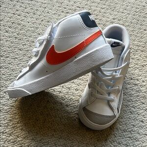 Nike Kids White and Orange Sneakers 10c